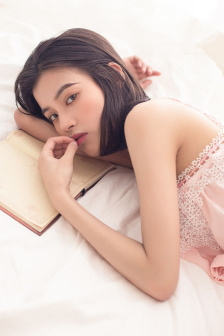妻子的朋友在线